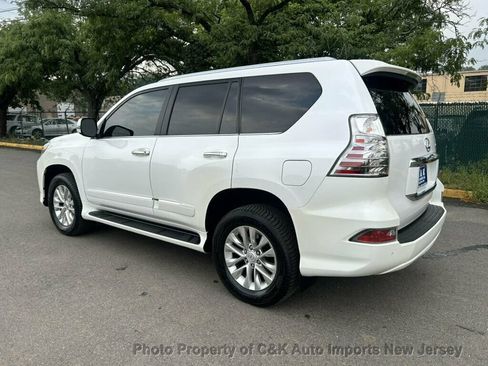 Used 2016 Lexus GX 460 w/ Premium Package AWD/4WD image 10