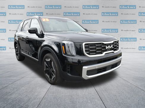 Used 2025 Kia Telluride S image 18