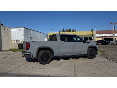 Used 2024 GMC Sierra 1500 Elevation image 3