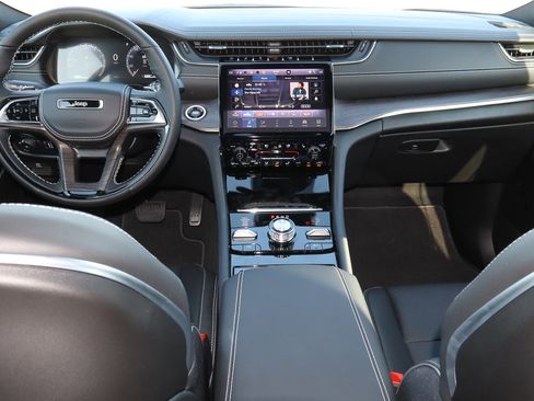 New 2025 Jeep Grand Cherokee L Overland w/ Advanced Protech Group III image 23