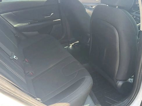 Used 2021 Hyundai Elantra SEL w/ Convenience Package FWD image 17