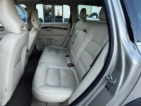 Used 2015 Volvo XC70 T5 Premier Plus image 12