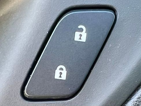 Used 2024 Buick Encore GX Sport Touring image 26