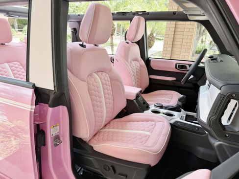 Used 2025 Ford Bronco Outer Banks AWD/4WD image 19