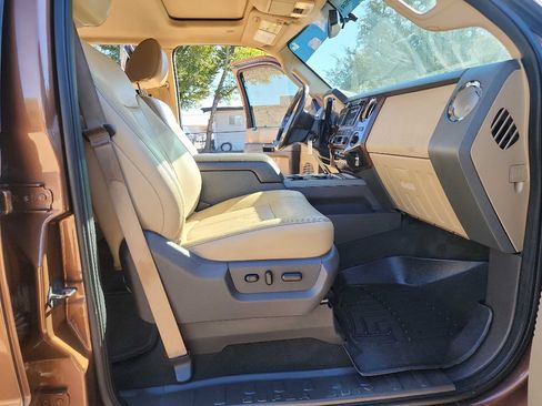 Used 2011 Ford F250 Lariat w/ Lariat Ultimate Pkg image 37