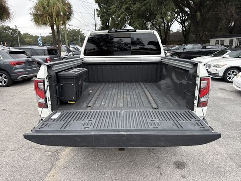 Used 2021 Nissan Titan PRO-4X w/ Pro-4x Convenience Package image 31