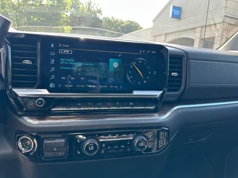 Certified 2024 Chevrolet Silverado 1500 RST AWD/4WD image 20