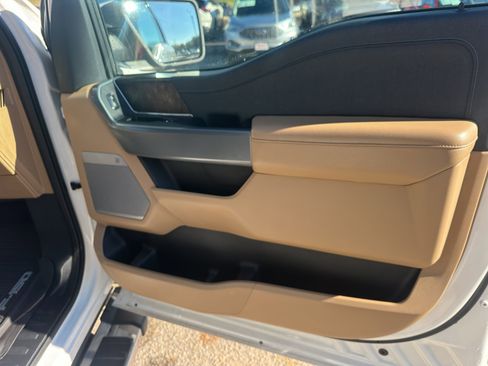 Used 2021 Ford F150 Lariat w/ Equipment Group 502A High image 12