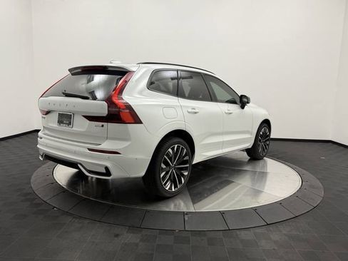 New 2026 Volvo XC60 B5 Ultra w/ Protection Package Premier AWD/4WD image 8