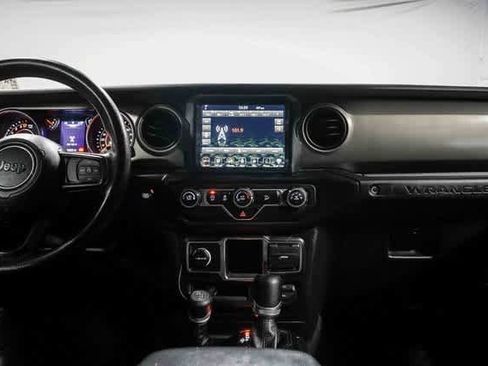 Used 2019 Jeep Wrangler Unlimited Sport image 10