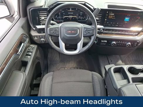 Used 2024 GMC Sierra 1500 Elevation AWD/4WD image 3