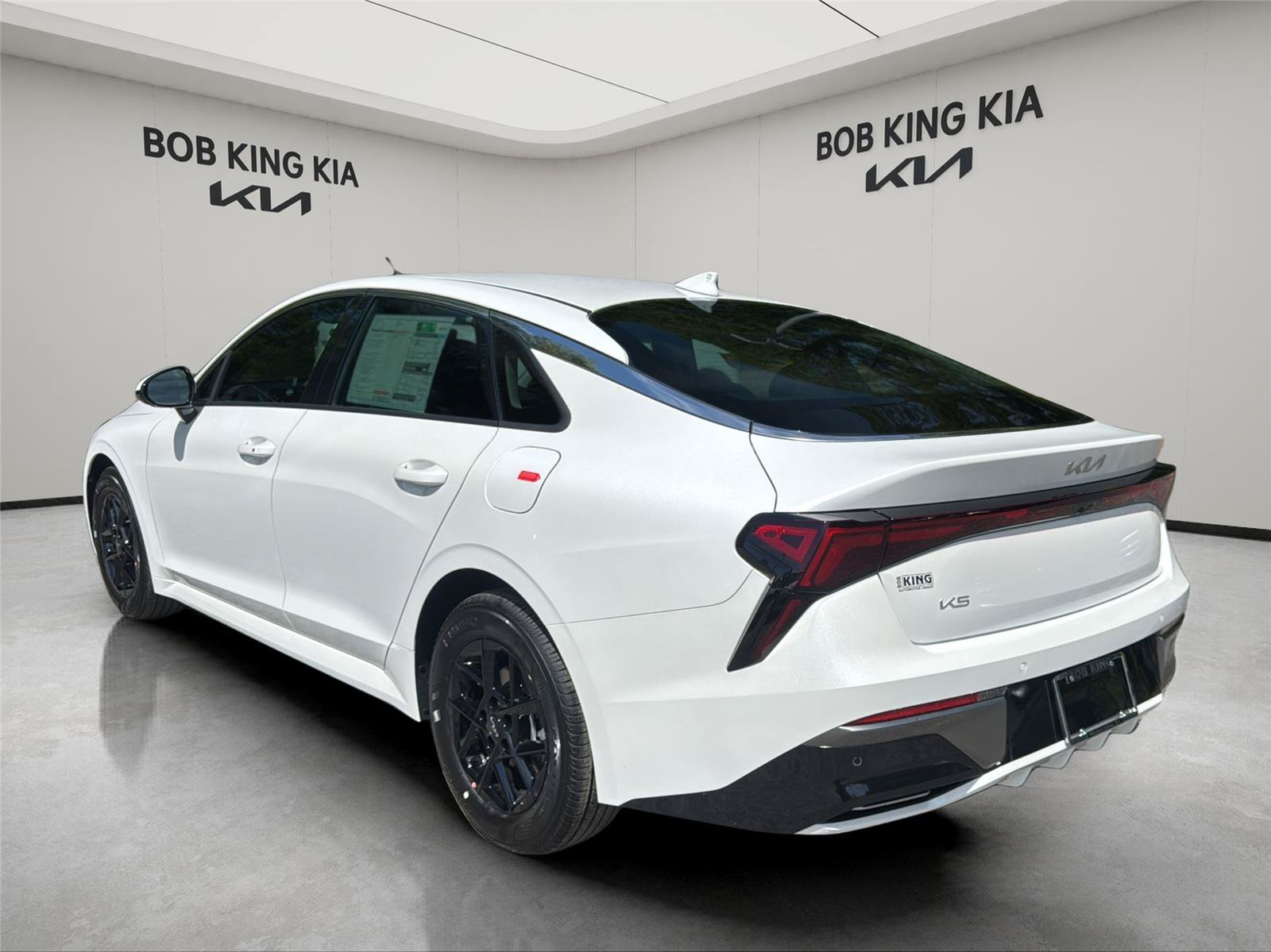 New 2026 Kia K5 LXS FWD image 3