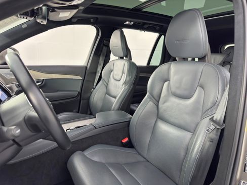 Used 2020 Volvo XC90 T8 Inscription w/ Protection Package image 42