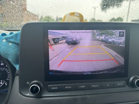 Used 2022 Hyundai Kona SE image 12