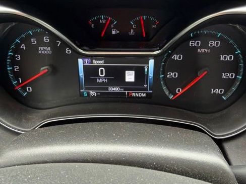 Used 2017 Chevrolet Impala Premier w/ Enhanced Convenience Package FWD image 6