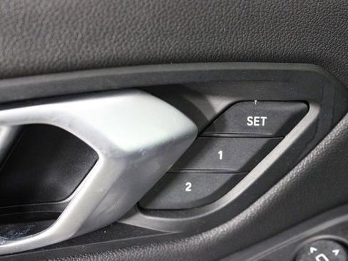 Used 2021 BMW 330i xDrive 330i xDrive w/ Convenience Package image 19