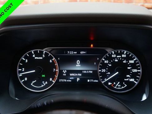 Used 2022 Nissan Rogue SV w/ SV Premium Package image 13