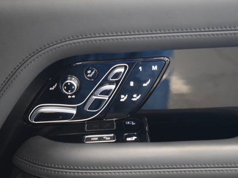 Used 2019 Land Rover Range Rover Long Wheelbase Autobiography image 56
