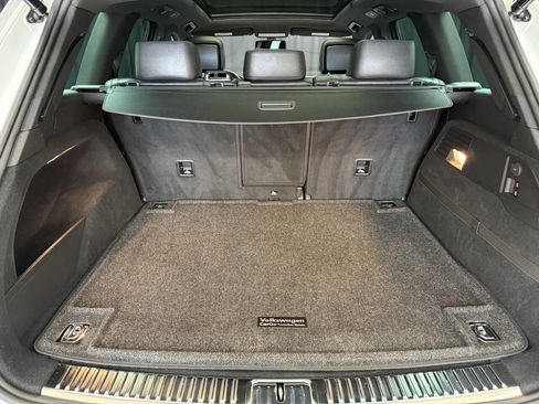 Used 2014 Volkswagen Touareg VR6 image 28