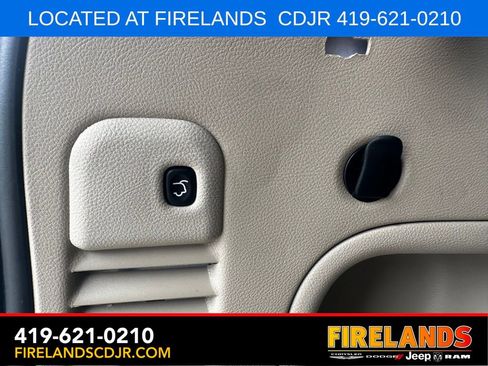 Used 2021 Jeep Grand Cherokee Limited AWD/4WD image 10