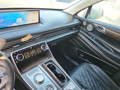 Used 2023 Genesis GV80 3.5T w/ Prestige Package image 15