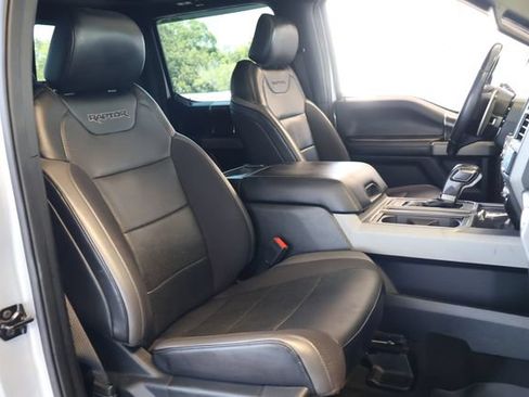 Used 2019 Ford F150 Raptor w/ Equipment Group 802A Luxury AWD/4WD image 23