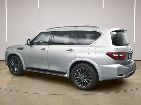 Certified 2024 Nissan Armada Platinum w/ Captain's Chairs Package RWD image 5