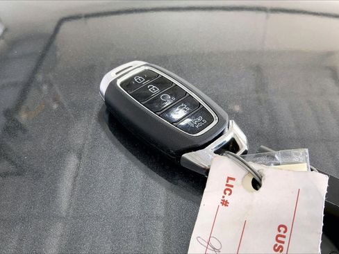Used 2021 Hyundai Elantra SEL FWD image 10