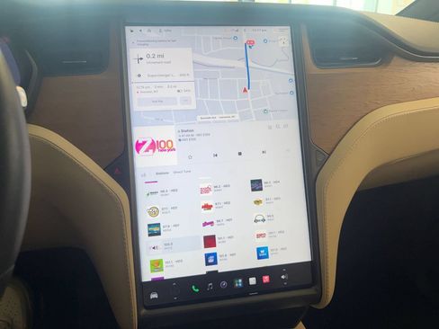 Used 2020 Tesla Model X AWD/4WD image 33