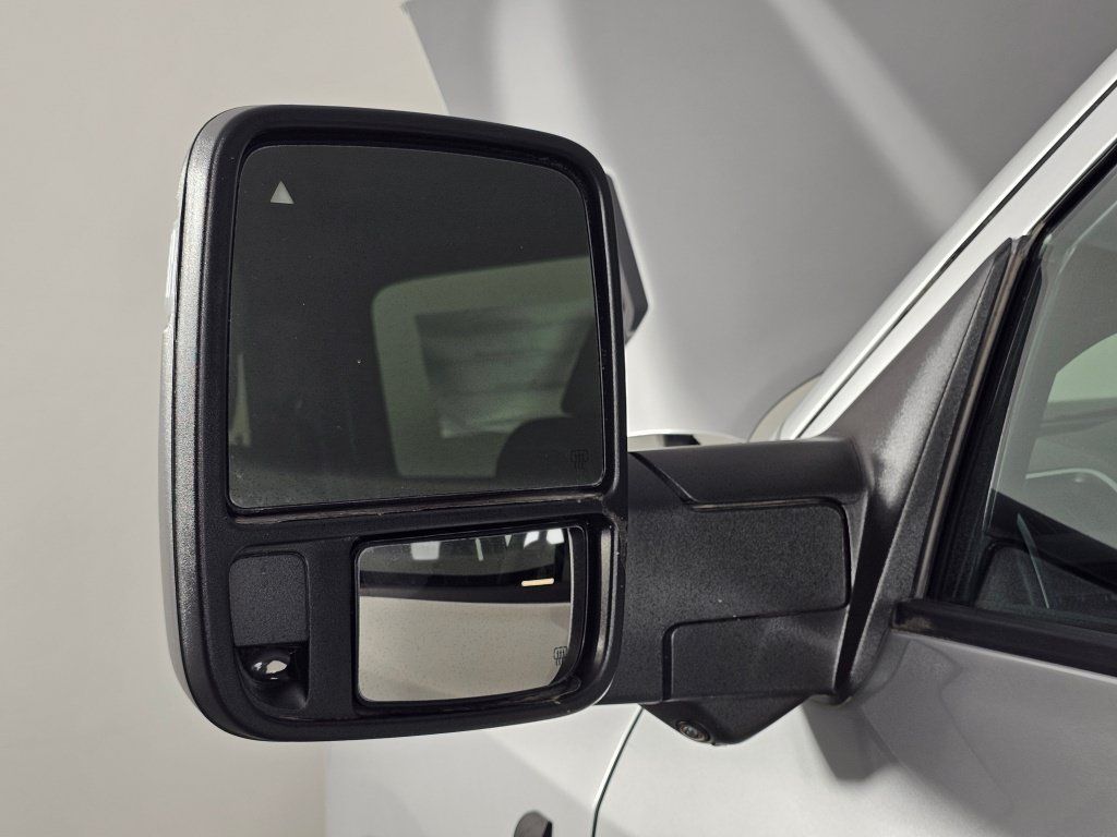 New 2026 RAM 3500 Big Horn AWD/4WD image 15