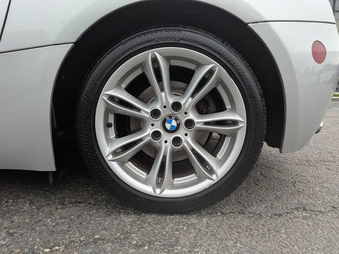 Used 2004 BMW Z4 3.0i RWD image 42