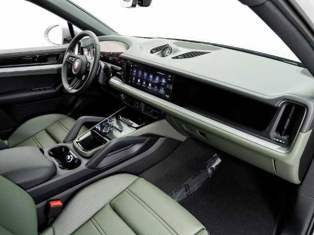 Certified 2026 Porsche Cayenne Coupe AWD/4WD image 22