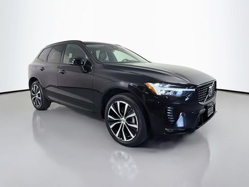 Certified 2024 Volvo XC60 B5 Plus w/ Protection Package Premier AWD/4WD image 2
