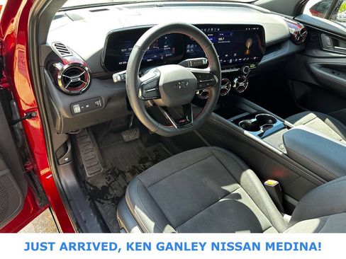 Used 2025 Chevrolet Blazer EV RS AWD/4WD image 9