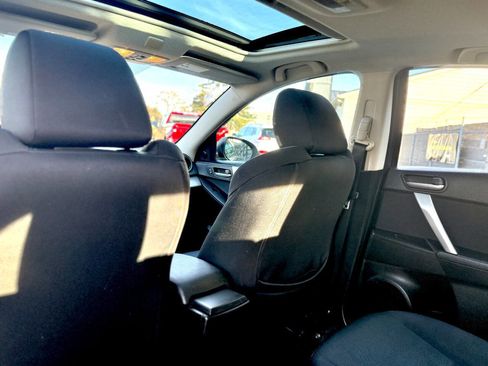 Used 2011 MAZDA MAZDA3 s Sport FWD image 13