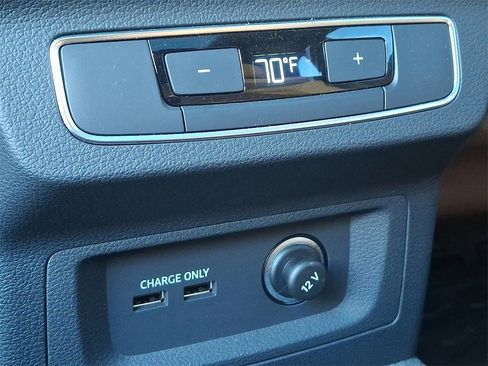 Used 2023 Audi Q5 2.0T Premium w/ Convenience Package image 11