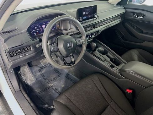 Used 2025 Honda Accord LX image 11