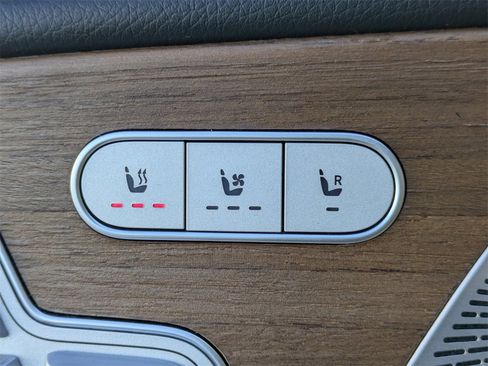 Used 2023 Mercedes-Benz GLS 450 GLS 450 image 27