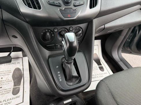 Used 2018 Ford Transit Connect XL FWD image 15