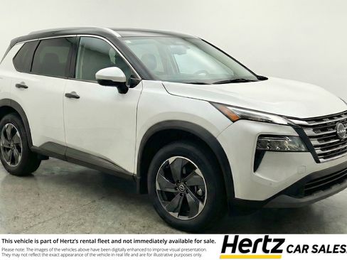 Used 2025 Nissan Rogue SV AWD/4WD image 1