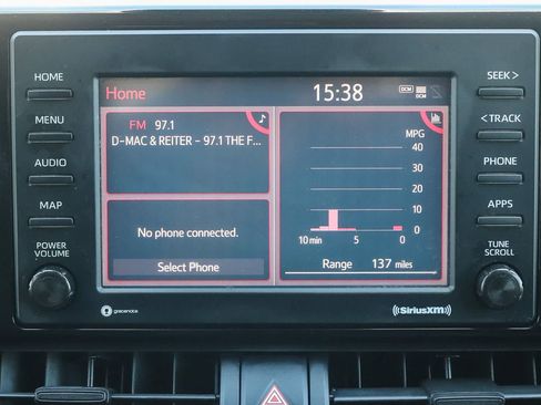 Used 2020 Toyota RAV4 LE FWD image 14