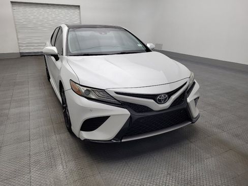Used 2018 Toyota Camry XSE image 14