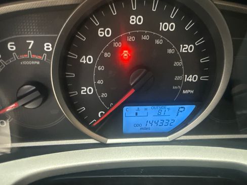 Used 2014 Toyota RAV4 XLE AWD/4WD image 17