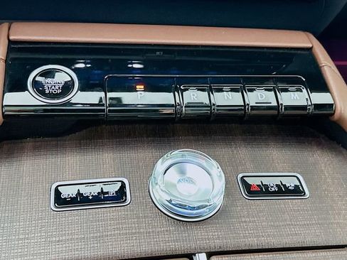 New 2025 Lincoln Navigator Reserve image 17