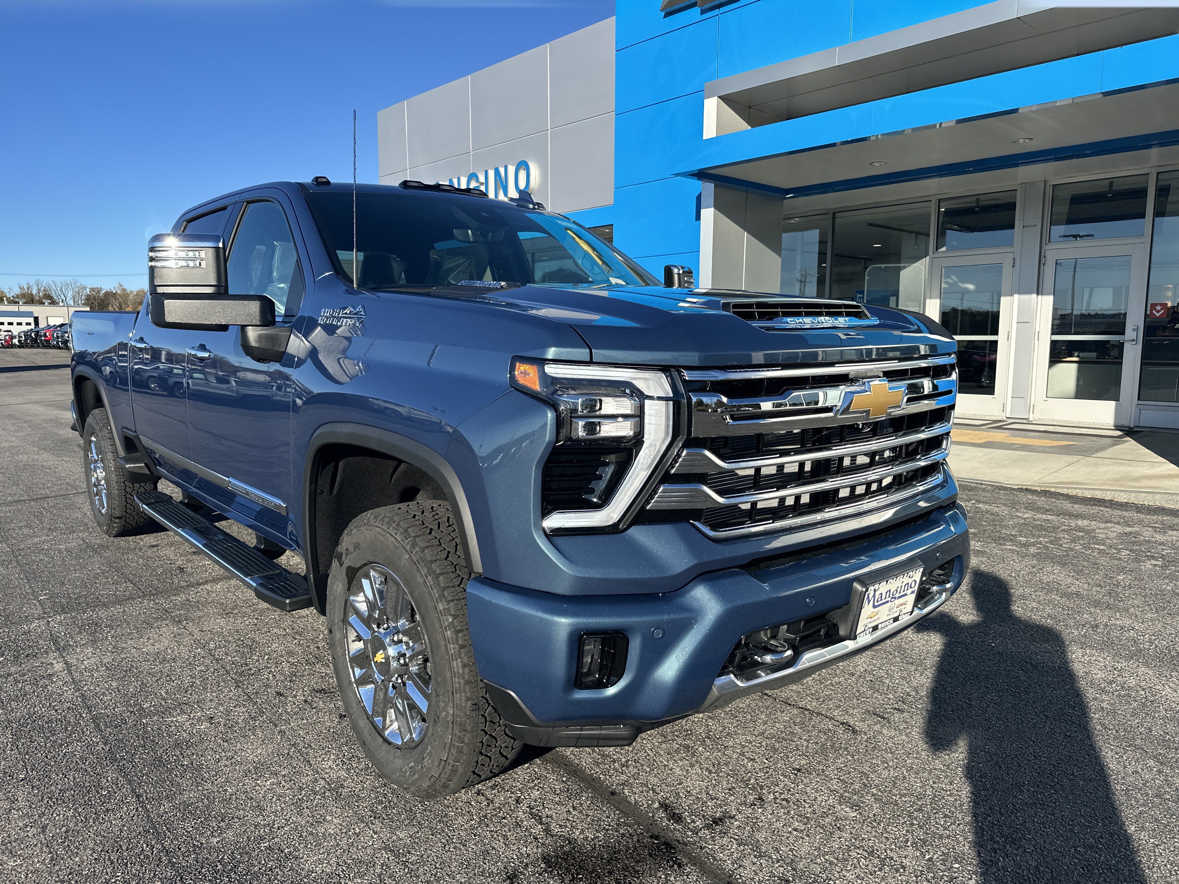 New 2026 Chevrolet Silverado 2500 High Country w/ High Country Premium Package AWD/4WD image 2