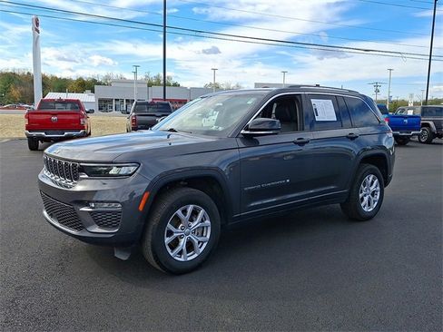 Used 2022 Jeep Grand Cherokee Limited image 6