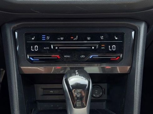 Used 2023 Volkswagen Tiguan SEL R-Line AWD/4WD image 38