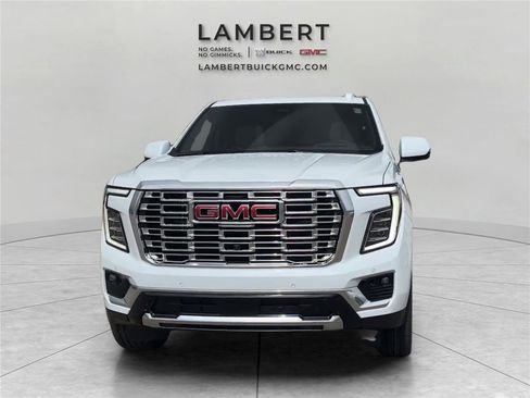 New 2026 GMC Yukon XL Denali w/ Denali Reserve Package image 8