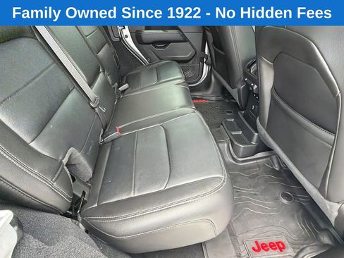 Certified 2023 Jeep Wrangler Unlimited Sahara AWD/4WD image 15