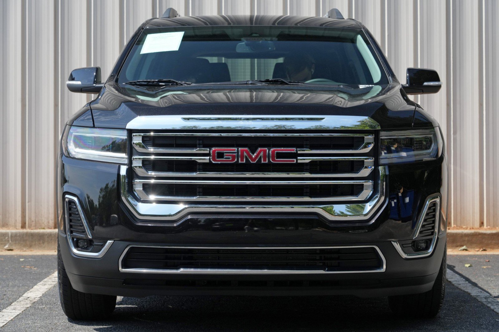 Used 2023 GMC Acadia SLT FWD image 6